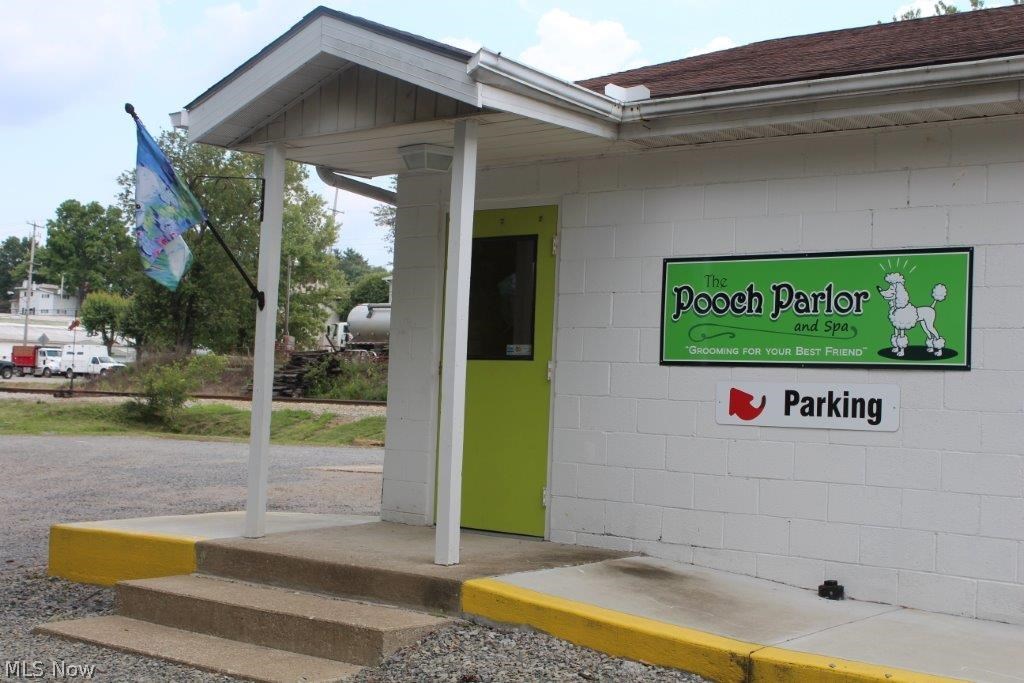 Calling all pet lovers looking for a great income opportunity! The Pooch Parlor is a successful 5 year company and only making 1/2 the potential income! This sale includes all the equipment- electric grooming tables, scissors, clippers, brushes & combs, dryers, cages, towels, a Pro Bather Ultimate Bathing system, tubs, inventory of shampoo, collars, leashes, shop vac, washer & dryer, cash register, copier & 123 Pet software & computer. Whether you are looking for a little side cash, or a full time opportunity- this is for you! An established business with a great reputation! Call us today to check it all out!