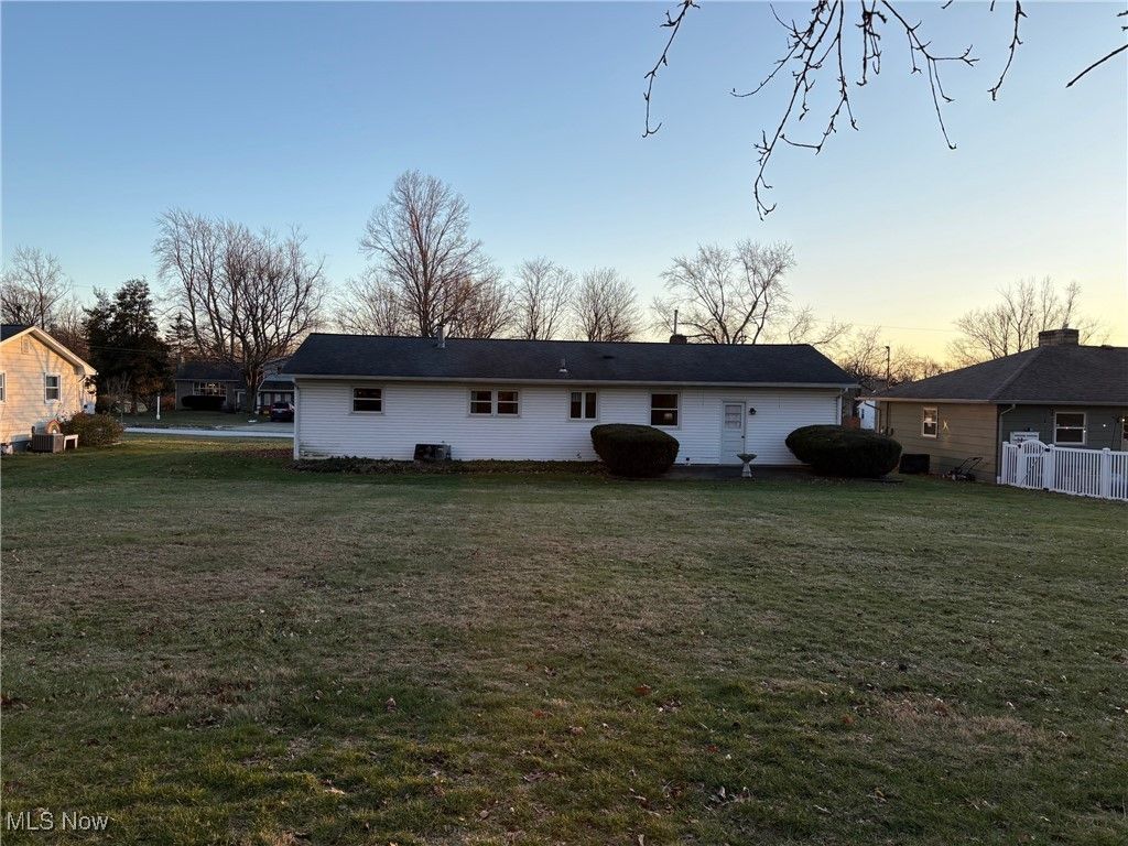 Photo of 168 Valley View Drive, Wadsworth, OH 44281 (MLS # 5178445)