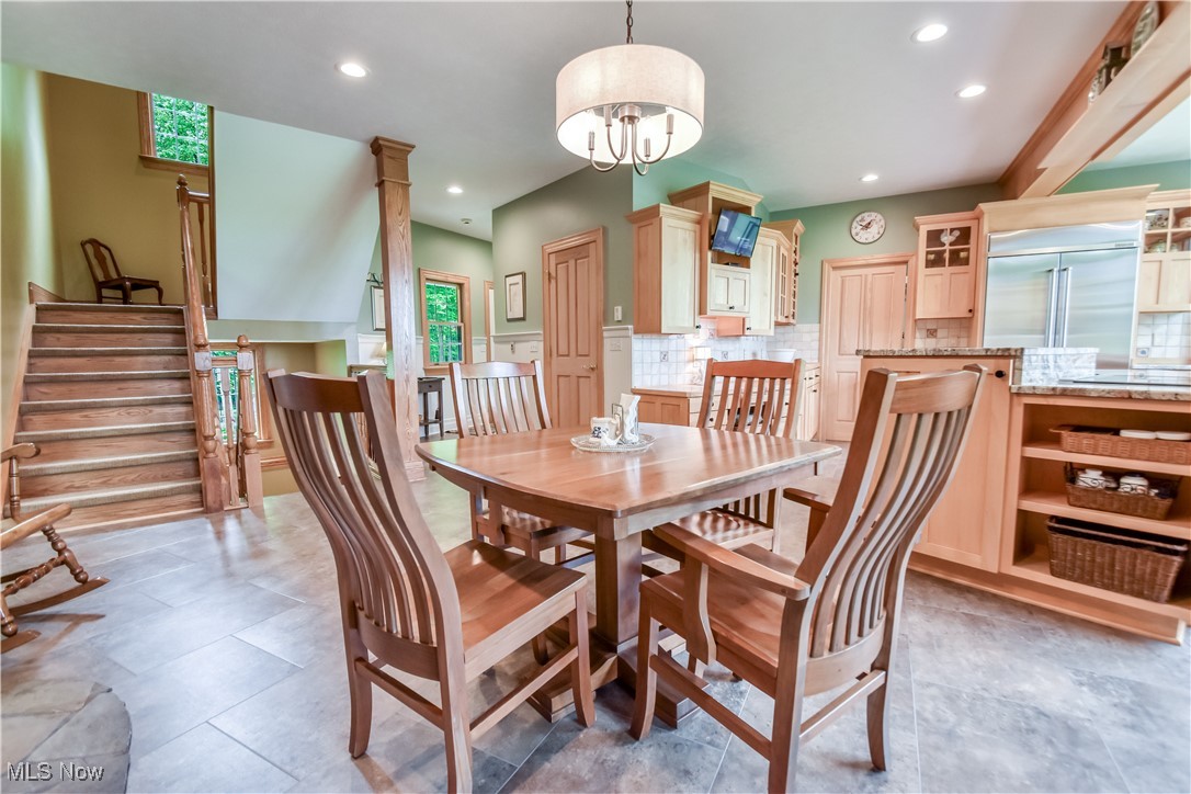 10360 Sawmill Drive, Chardon, Ohio image 5