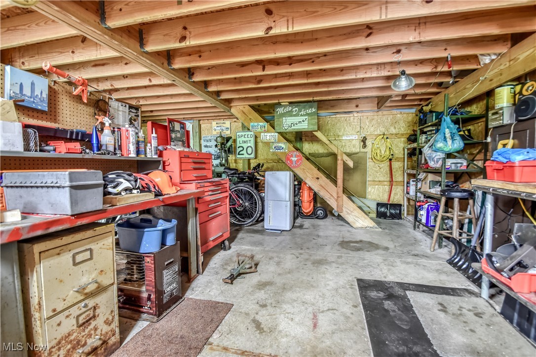10360 Sawmill Drive, Chardon, Ohio image 47