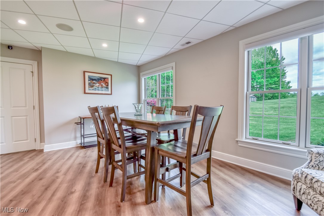 10360 Sawmill Drive, Chardon, Ohio image 32