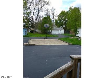 Lands/M & A Chieffo - Residential