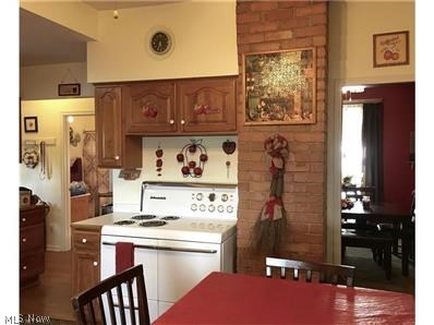 Lands/M & A Chieffo - Residential