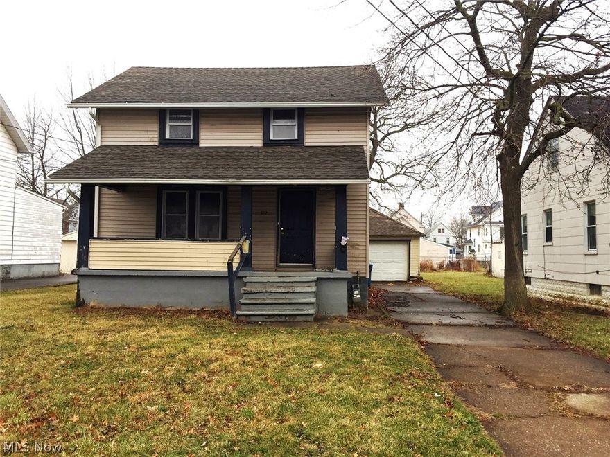 Great opportunity!  This home is priced to allow you to buy low and sell high!  Needs updated and your decorating touches to make this house you will be proud to call home!  First floor bedroom plus big kitchen with big eating area plus full formal dining room.  Full basement, nice sized yard, over sized 1.5 car garage.  Call and see today!!