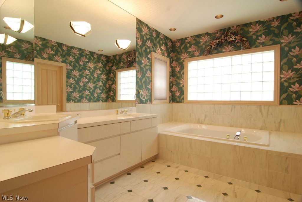 Quail Hollow 03 - Residential