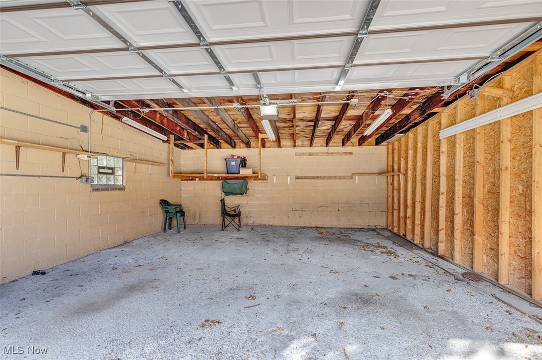 6136 Ridge Road