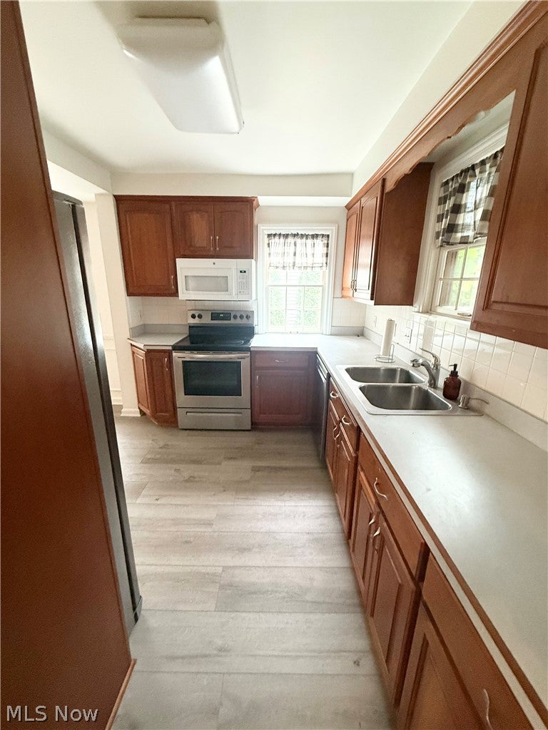 2339 Lalemant Road