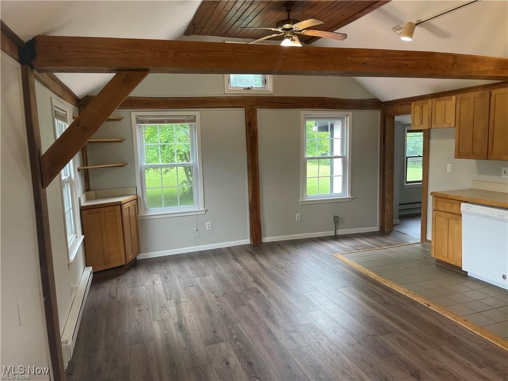 Burton, Ohio 44021, United States, 1 Bedroom Bedrooms, ,1 BathroomBathrooms,Residential,Active,175709