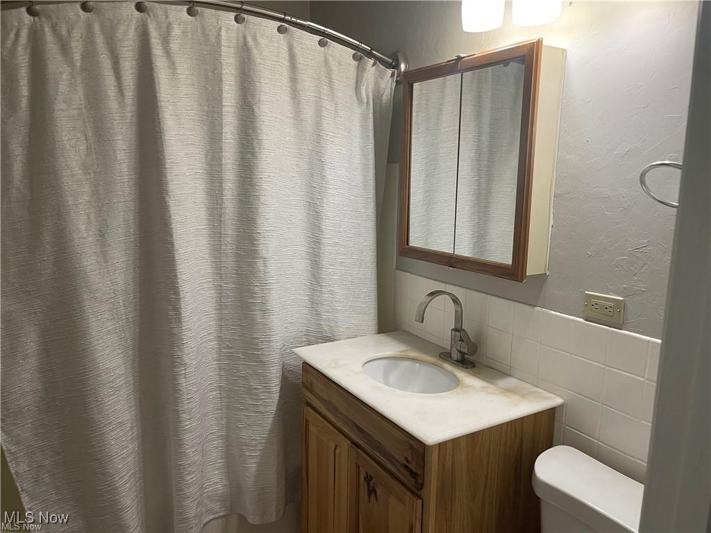 Burton, Ohio 44021, United States, 1 Bedroom Bedrooms, ,1 BathroomBathrooms,Residential,Active,175709