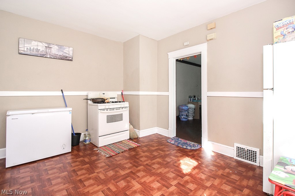 Dunham Heights Resub - Residential Income