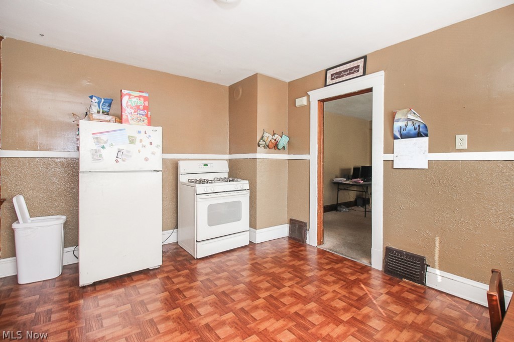 Dunham Heights Resub - Residential Income