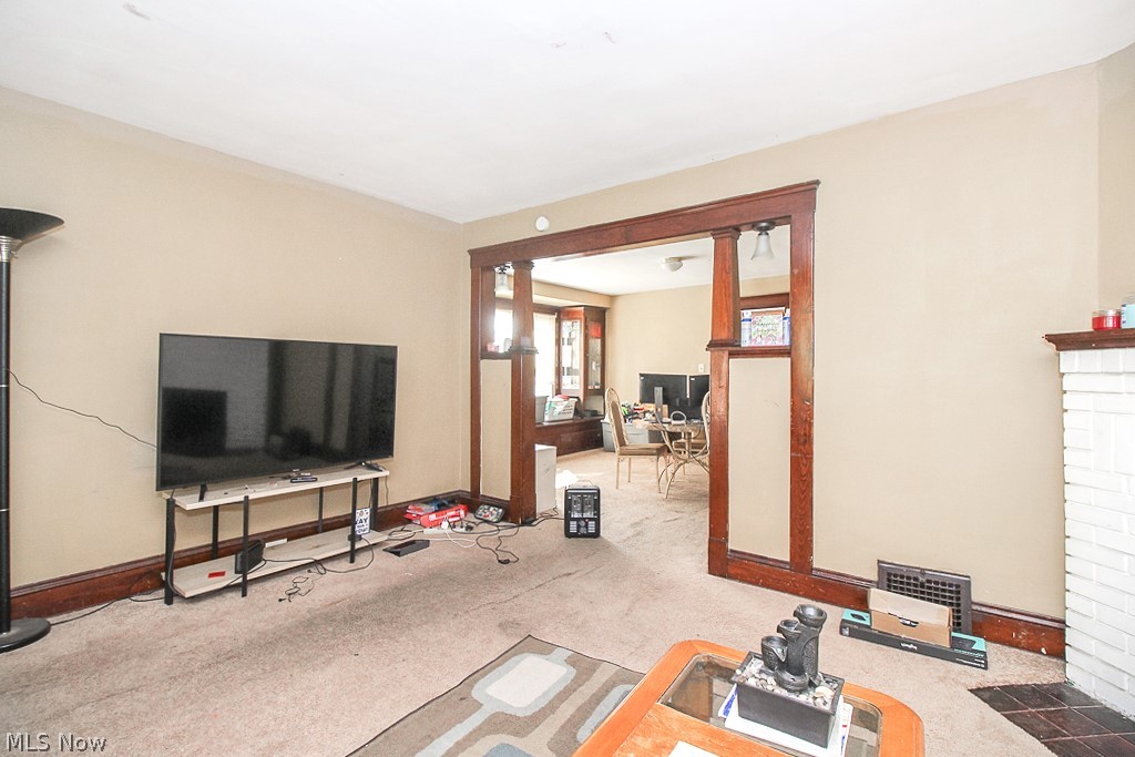 Dunham Heights Resub - Residential Income