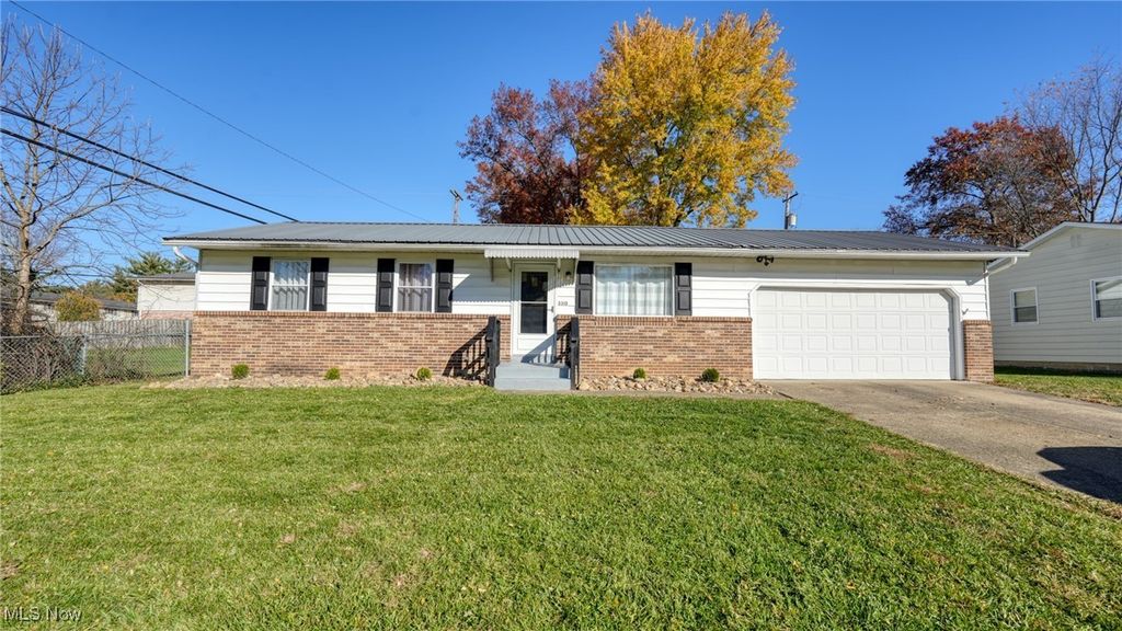 Photo of 3312 Fairway Lane, Zanesville, OH 43701 (MLS # 5170249)