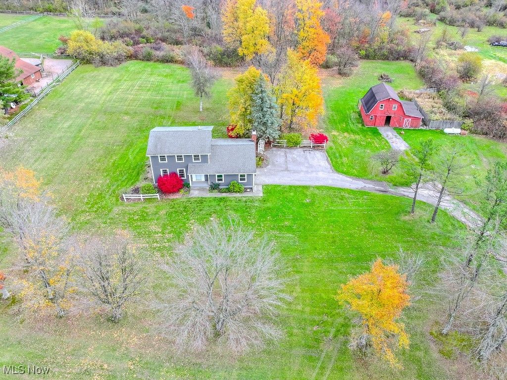 Photo of 10315 Pinegate Drive, Chardon, OH 44024 (MLS # 5169152)