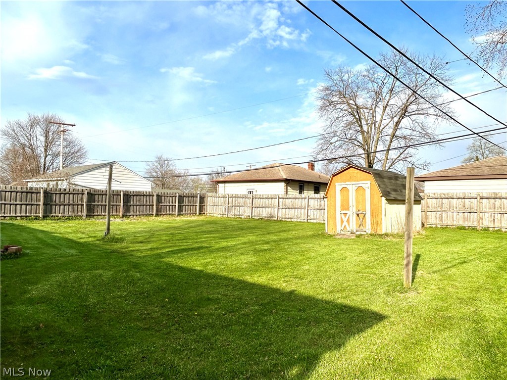 Metropolitan Estates 01 - Residential