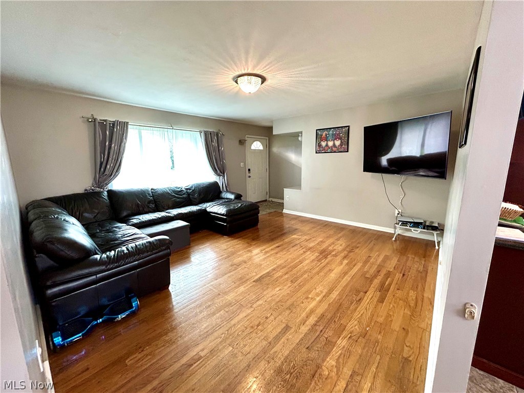 Metropolitan Estates 01 - Residential