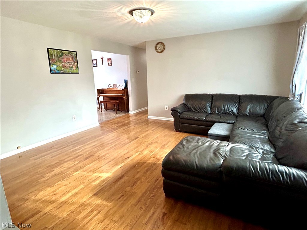 Metropolitan Estates 01 - Residential