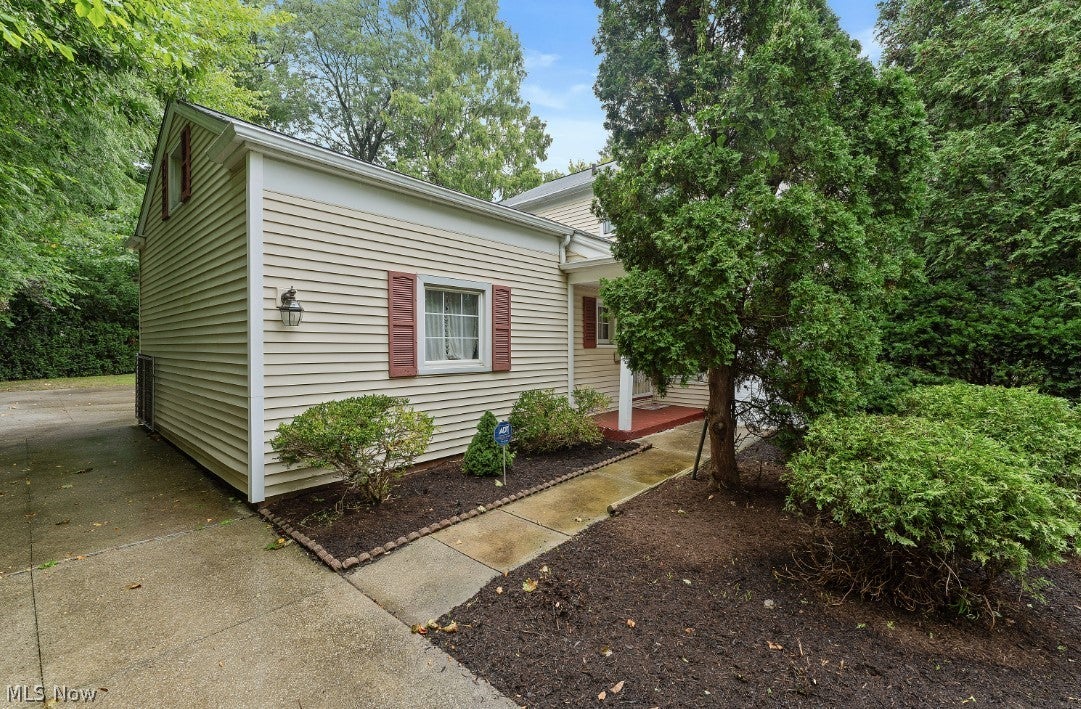 18219 Van Aken Boulevard