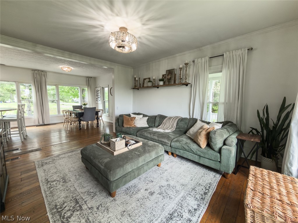 Harry Smith 01 Rep - Residential