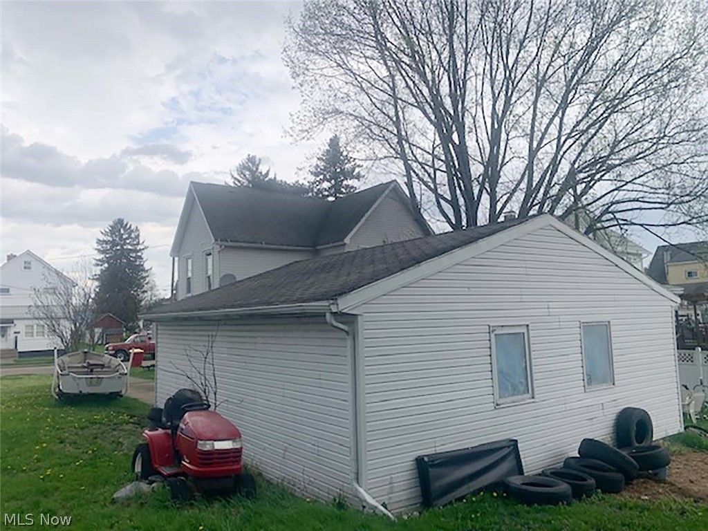 Photo of 207 Thomas Street, Minerva, OH 44657 (MLS # 5205143)