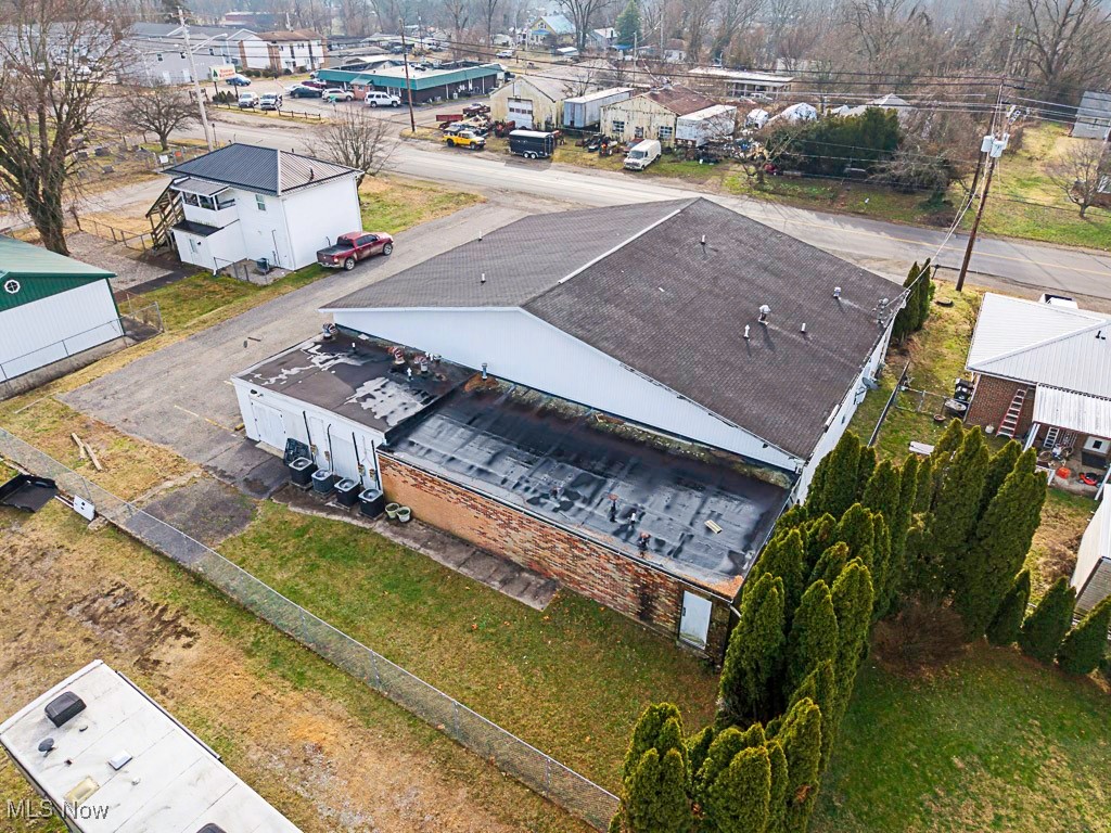 Belpre - Commercial Sale
