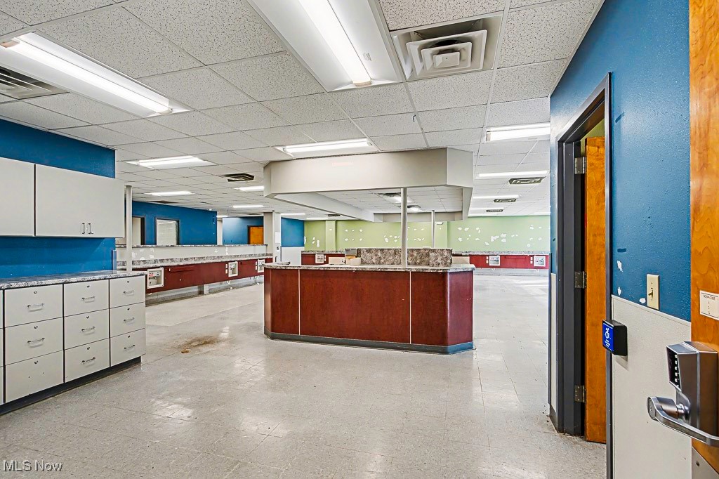 Belpre - Commercial Sale