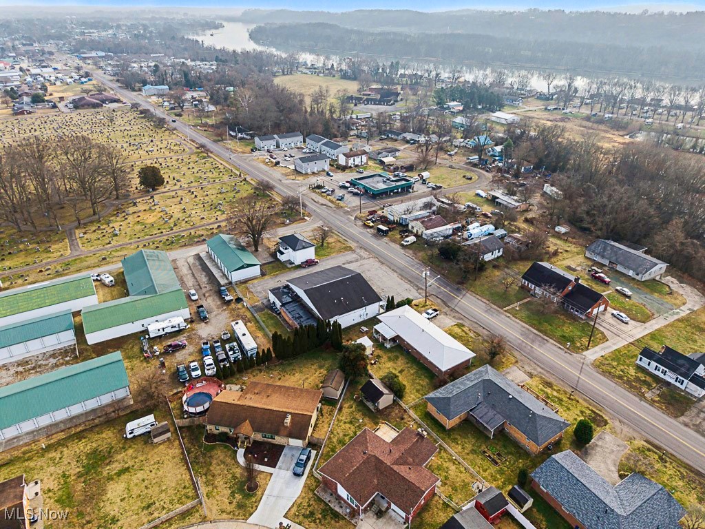 Belpre - Commercial Sale