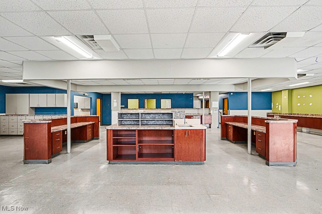 Belpre - Commercial Sale