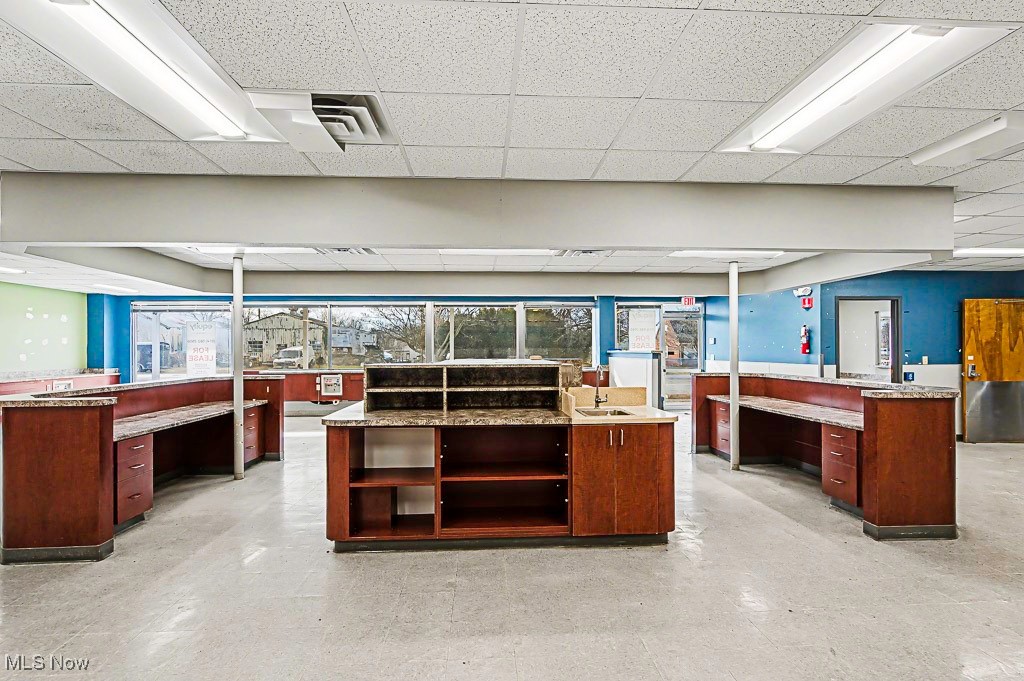 Belpre - Commercial Sale