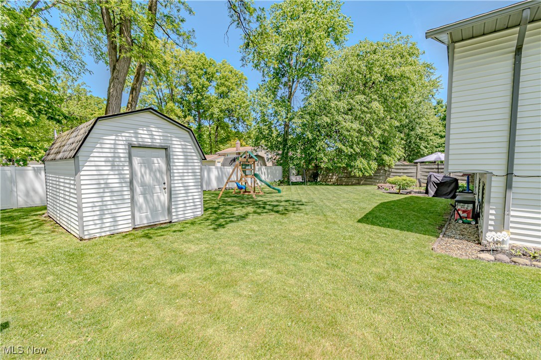 3967 Buckingham Drive, Brunswick, Ohio image 9