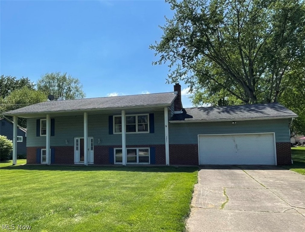 This 4-bedroom, 2-bathroom home is in the Field LSD, within the Brimfield Lake community. The main floor of this home has two of the four bedrooms, one with newer carpet and private access to the bathroom., and an updated bath with tile shower, wood ceramic floor tile, and the convenience of a washer and dryer. The dining room with newer sliding doors opens onto a large deck that overlooks an almost 1/2 acre lot with a shed for added storage. The lower level of this home presents endless possibilities, a family room with a large stone fireplace and a new subfloor ready for your personal touch in adding new flooring. In addition, there is a large walkout laundry/utility room, two bedrooms with new drywall and flooring, and an updated full bathroom. This AS-IS home comes with recent updates, including a furnace (2020), water softener (2022), and hot water tank (2021), offering peace of mind for years to come. Don't miss the opportunity to make this your dream home.
Homeowners in neighborhood have option to join the Brimfield Lake Association which allows year round access to the private lake, park and usage of the shelter!
