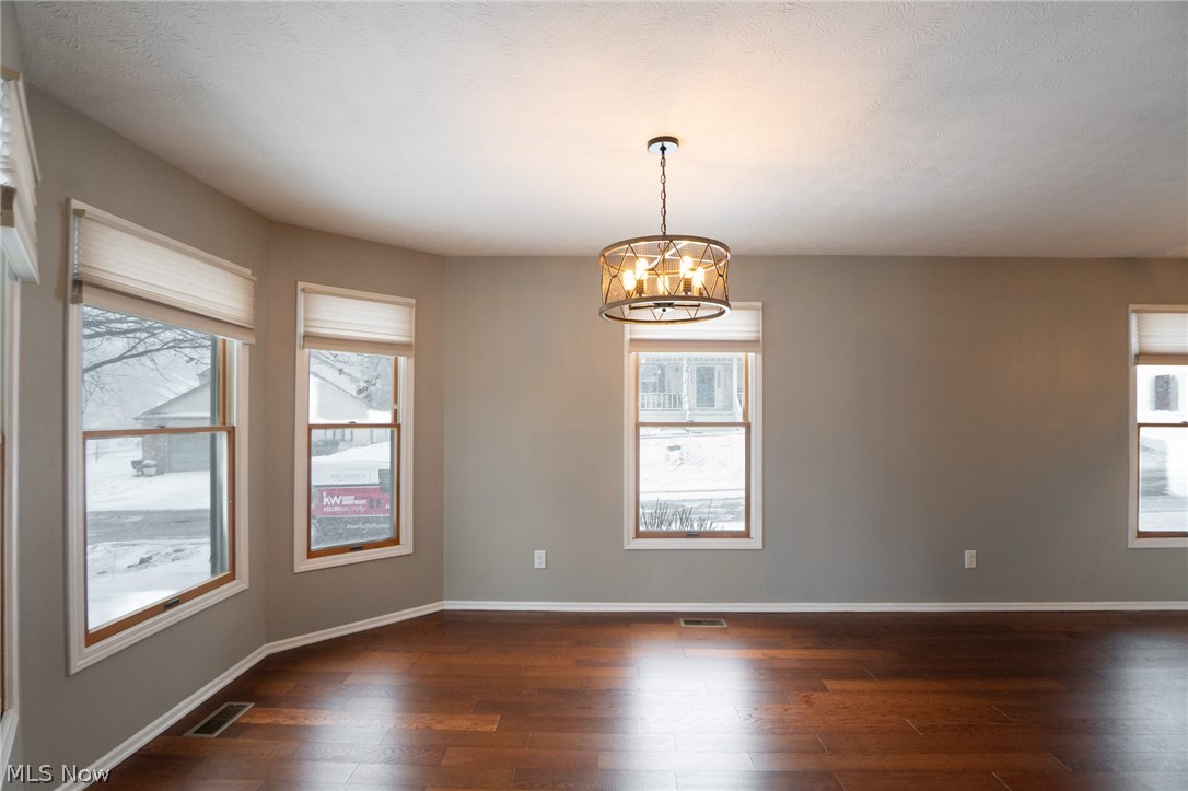 Belden Park Condo - Residential