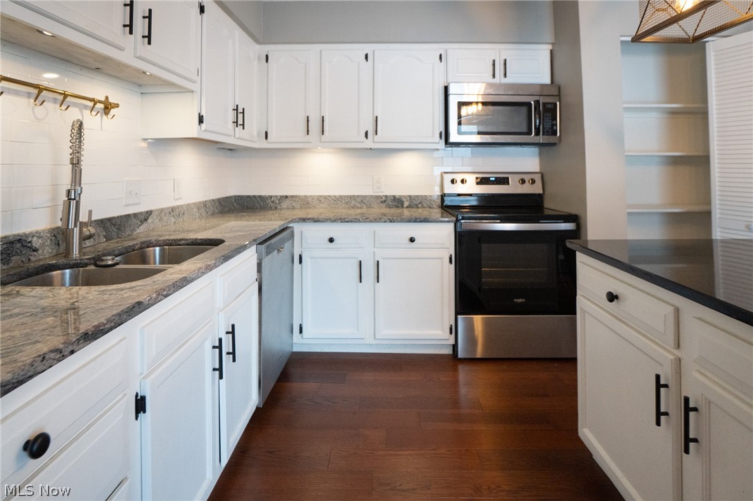 Belden Park Condo - Residential