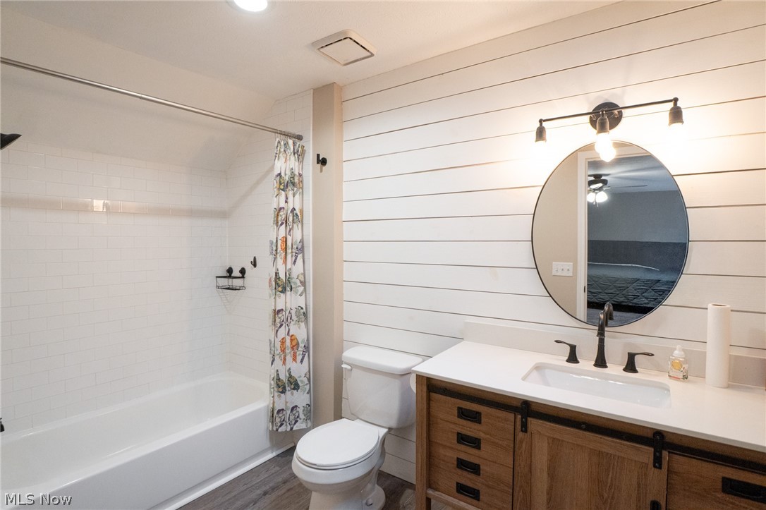 Belden Park Condo - Residential