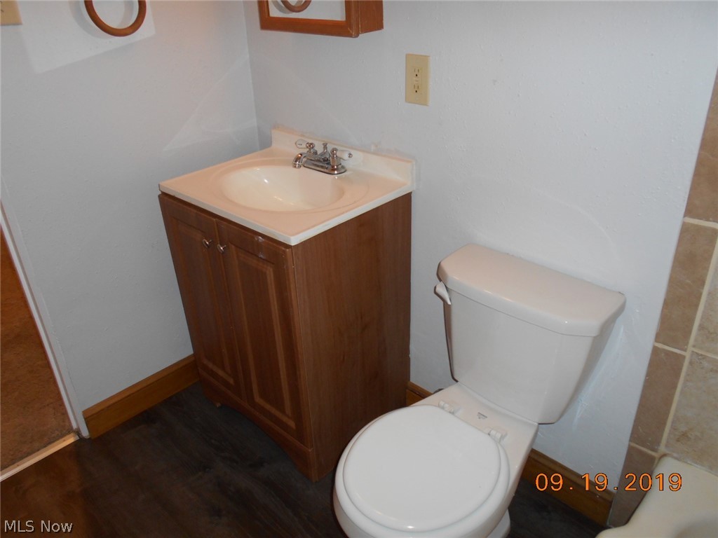 Falls Pointe Clstrs Ph 01-B3b - Residential Lease