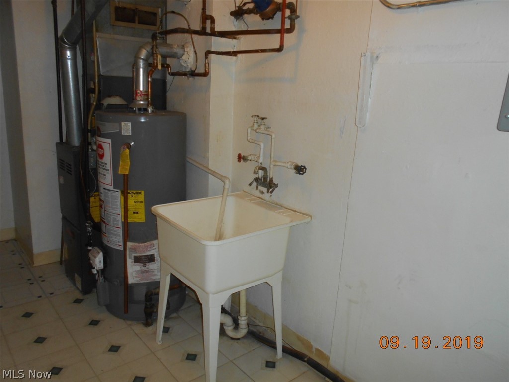 Falls Pointe Clstrs Ph 01-B3b - Residential Lease