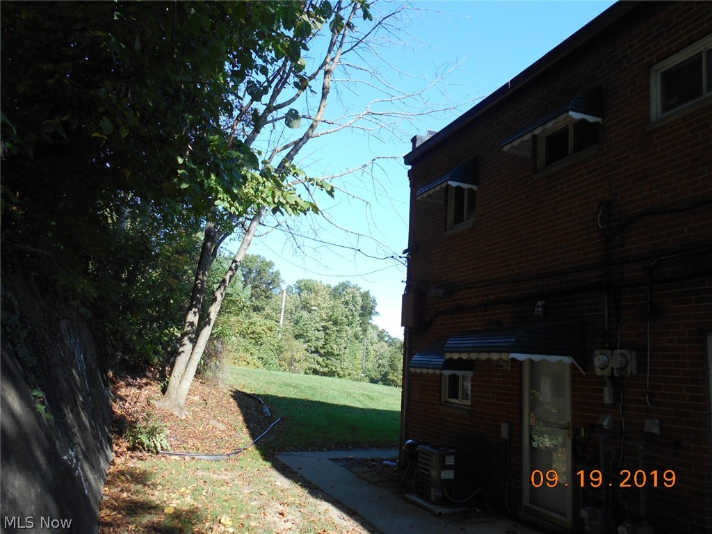 Falls Pointe Clstrs Ph 01-B3b - Residential Lease