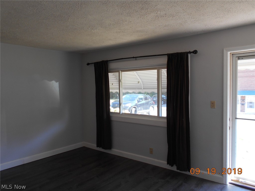 Falls Pointe Clstrs Ph 01-B3b - Residential Lease