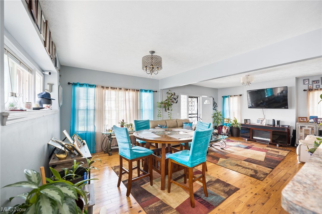 Macoban Realty Companys - Residential