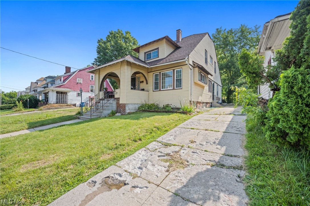 Macoban Realty Companys - Residential