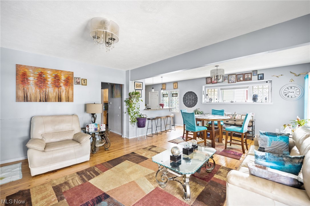 Macoban Realty Companys - Residential