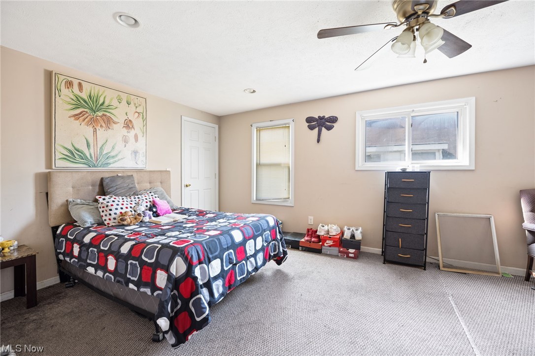 Macoban Realty Companys - Residential