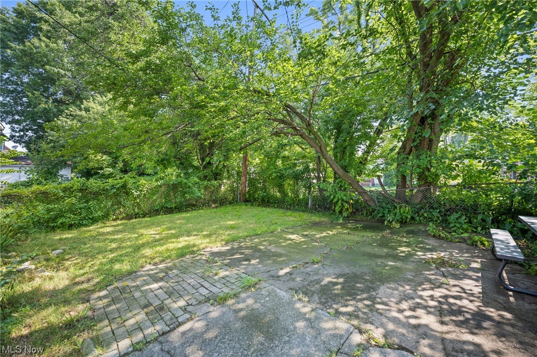 Macoban Realty Companys - Residential