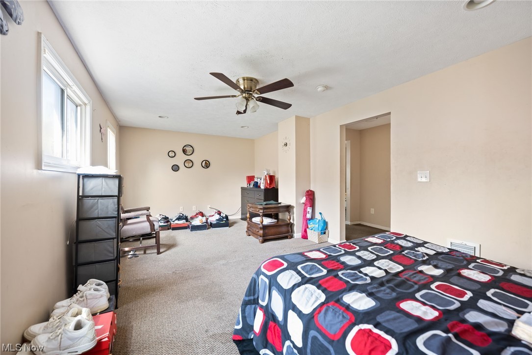 Macoban Realty Companys - Residential