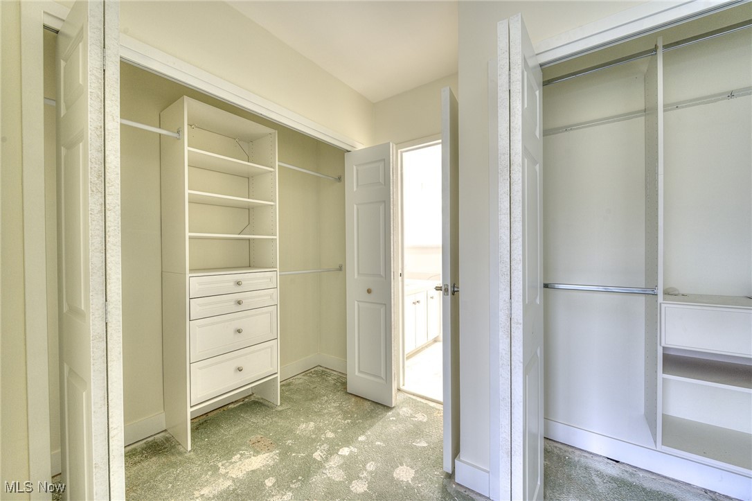 Bratenahl Place Condo - Residential