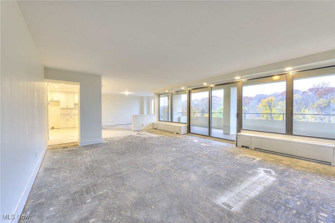 Bratenahl Place Condo - Residential