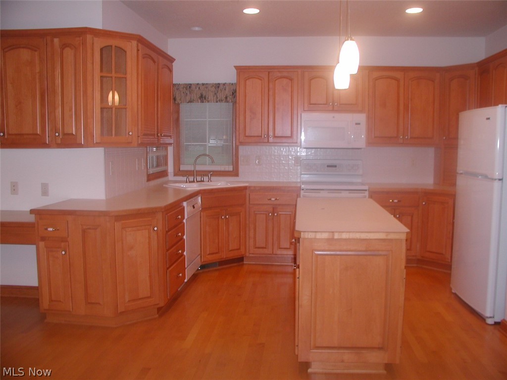 Estates At Meadowood - Residential