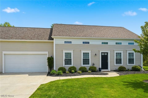 Condo For Sale - 8704 Wakefield Run<br/> North Ridgeville, OH 44039