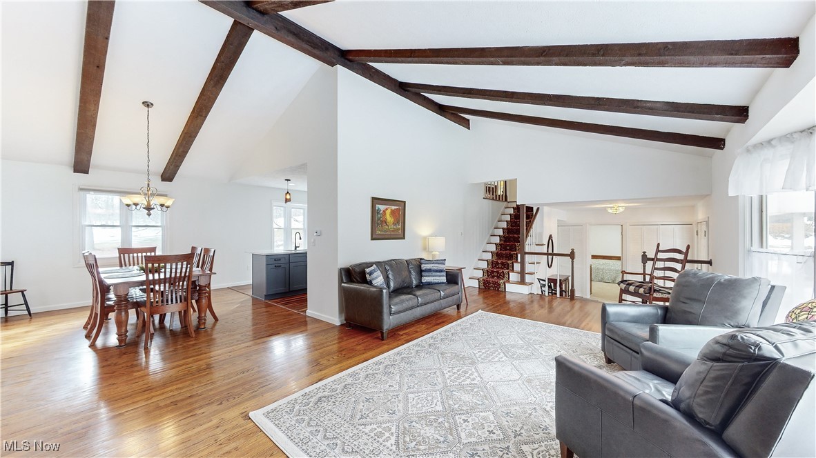 8691 Lake Forest Trail, Chagrin Falls, Ohio image 3