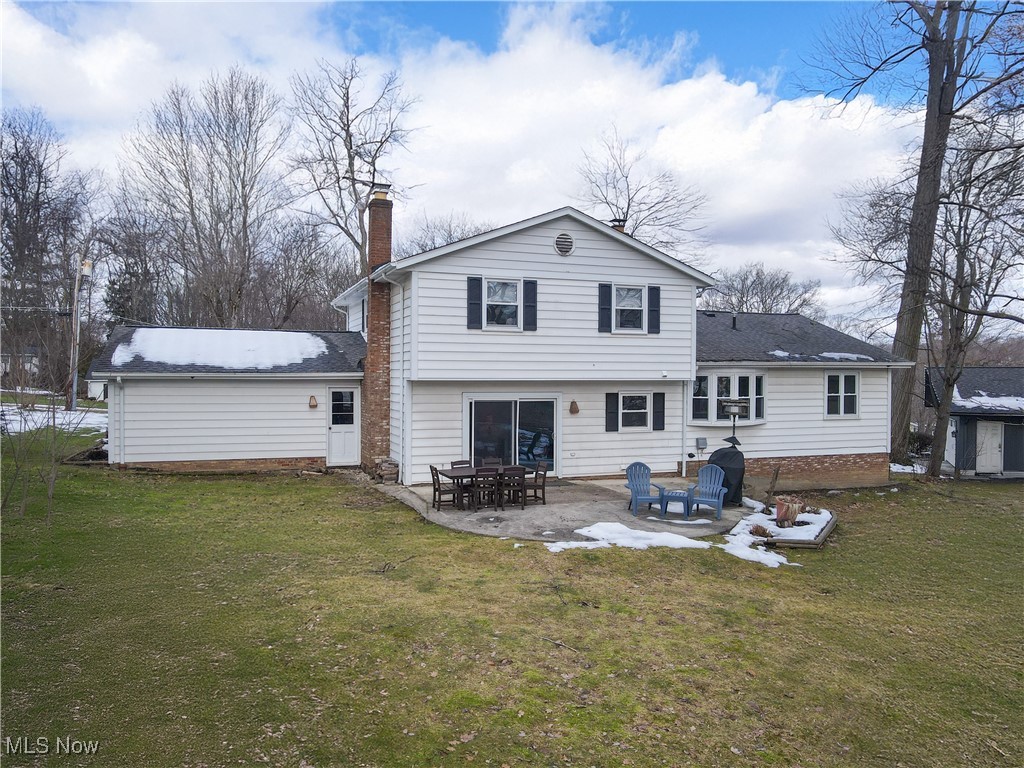 8691 Lake Forest Trail, Chagrin Falls, Ohio image 20